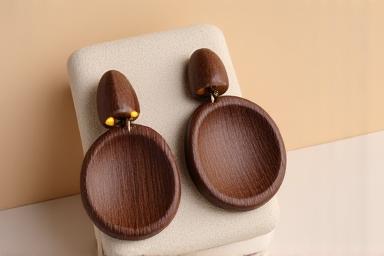 Boucles d'oreilles bois et or